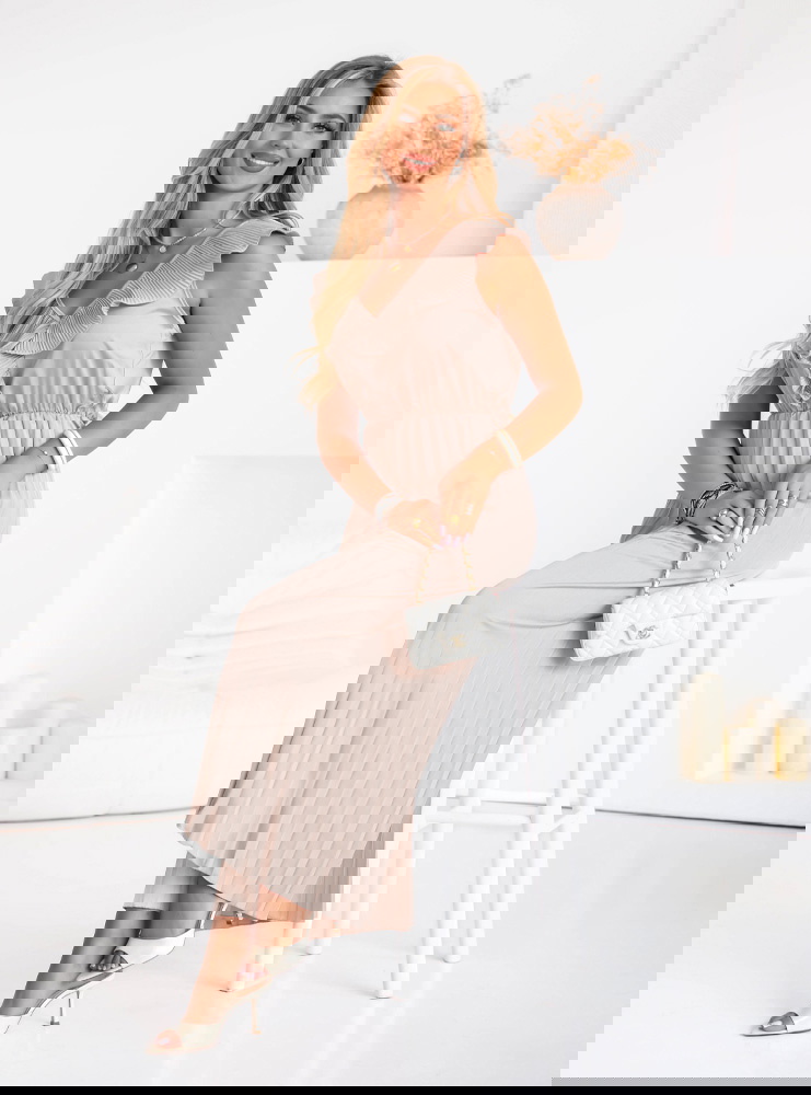 Beżowy plisowany kombinezon z...