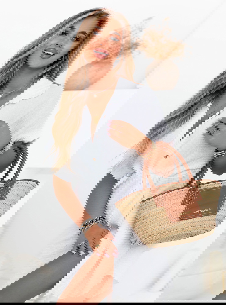 Biała sukienka zapinana na guziki Nyree