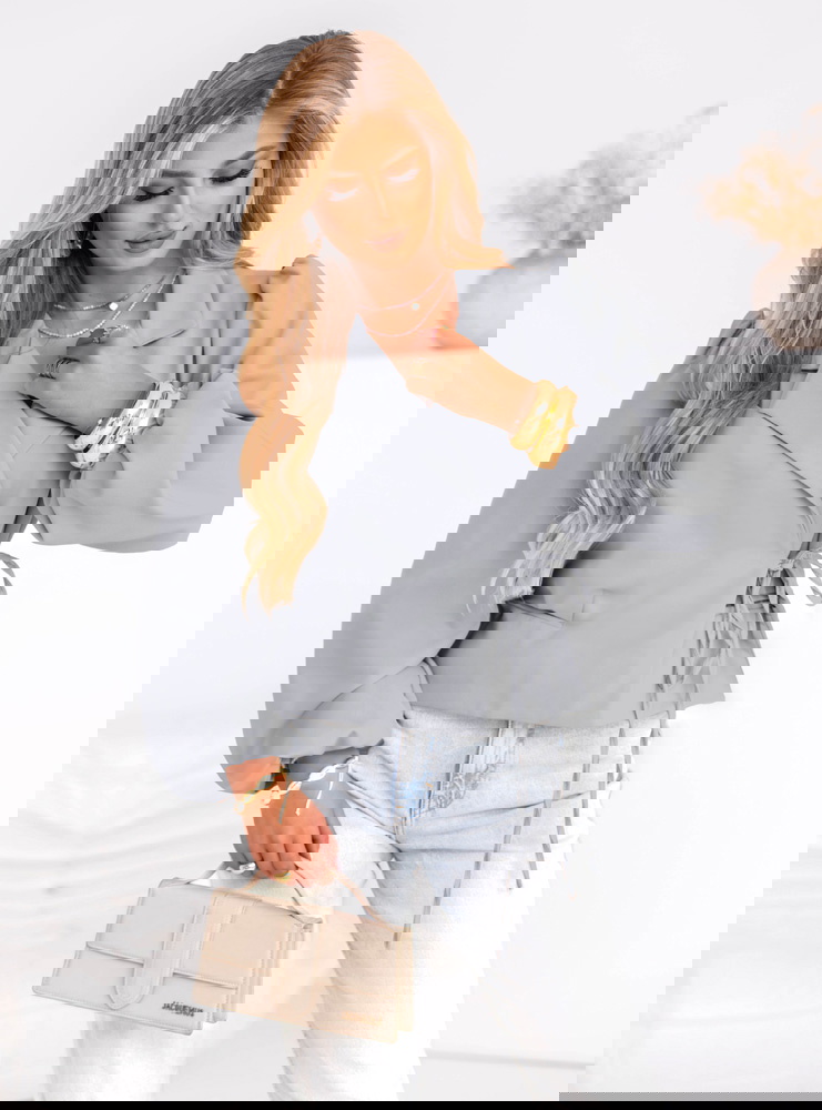 Szara marynarka z wiązaniem Mallory