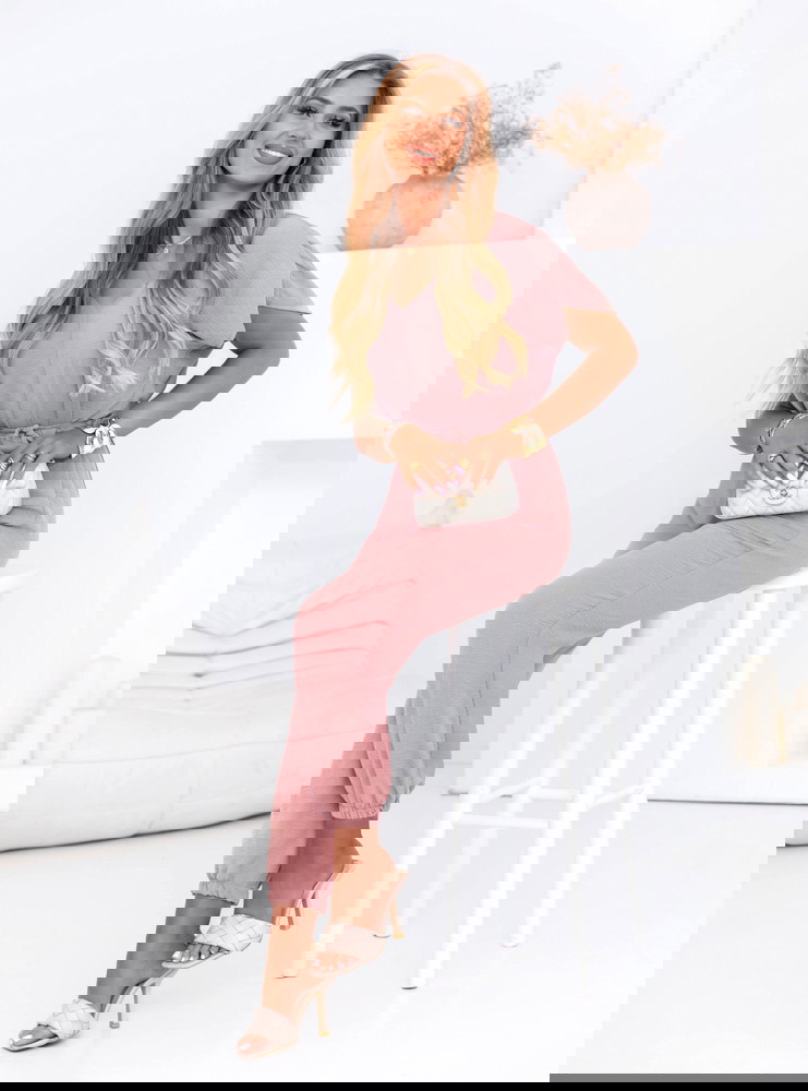 Kombinezon z ozdobną różą Elosa -...