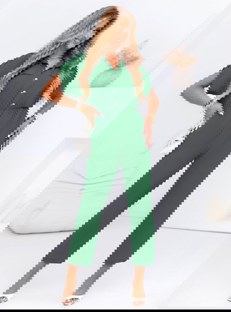 Kombinezon z guzikami na krótki rękaw...