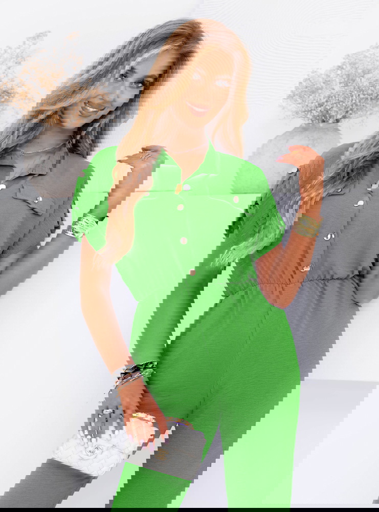 Zielony kombinezon z guzikami na...