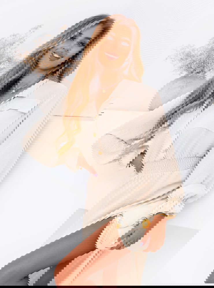 Beżowa sukienka na długi rękaw Jadenn