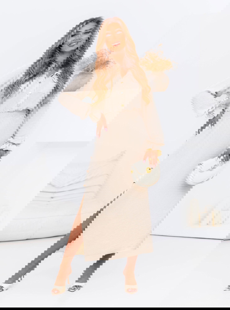 Beżowa sukienka na długi rękaw Jadenn