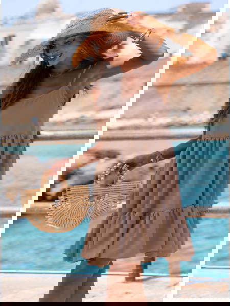 Rozkloszowana sukienka na... 2