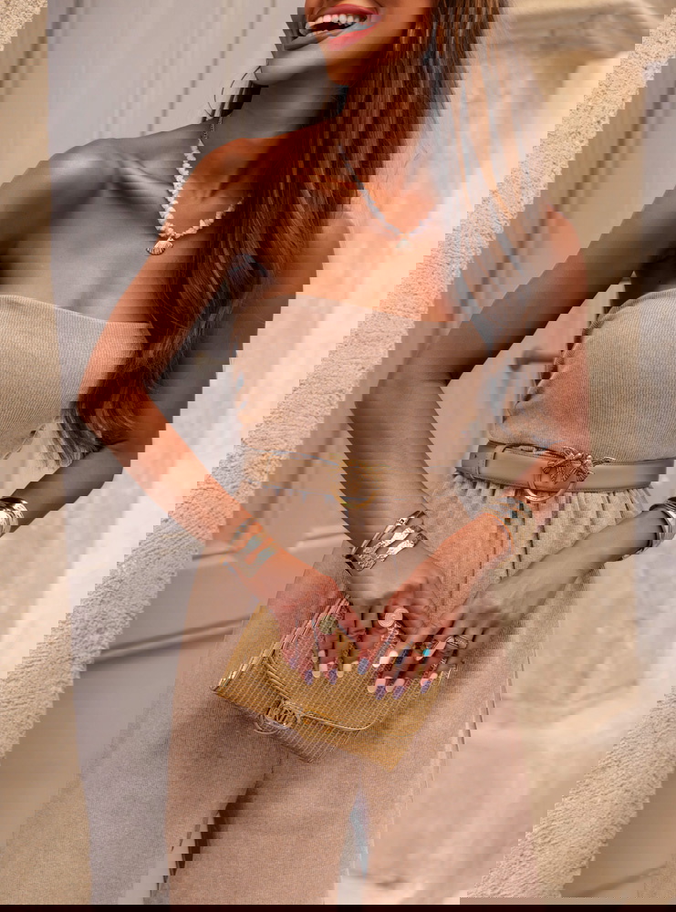 Beżowy prążkowany kombinezon bez...