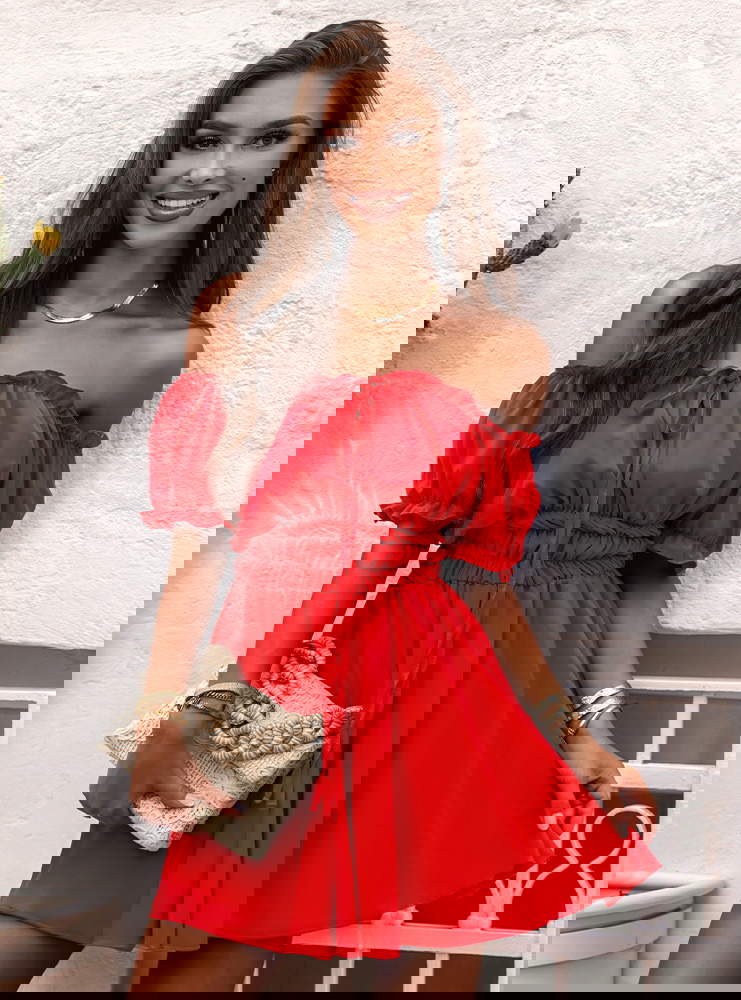 Malinowa sukienka mini typu hiszpanka...