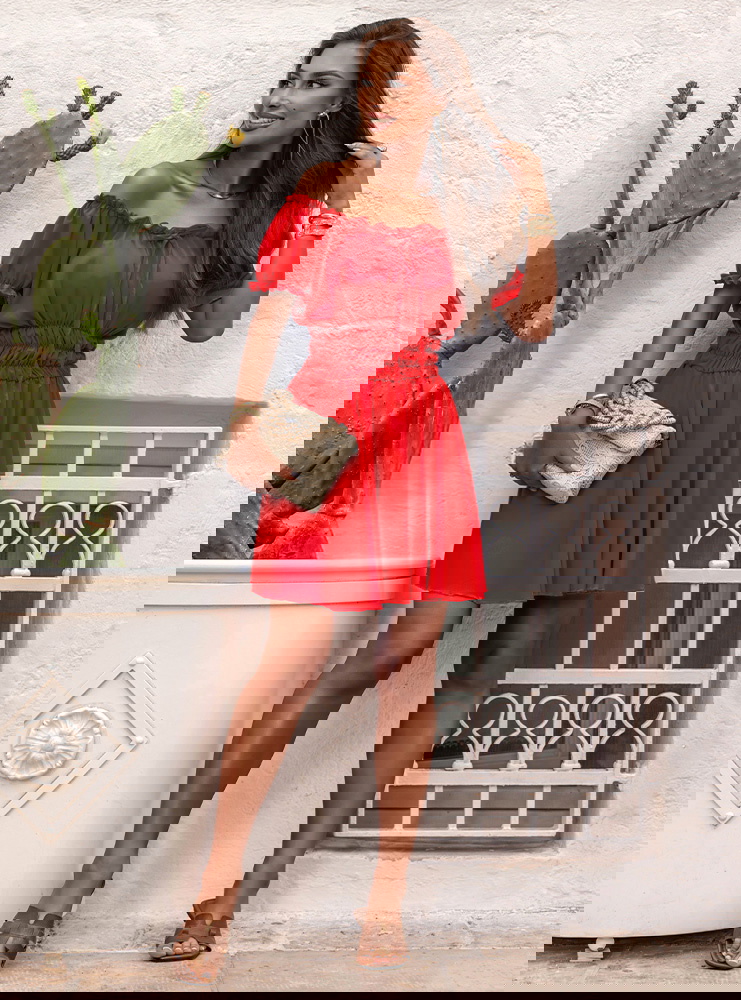 Malinowa sukienka mini typu hiszpanka...