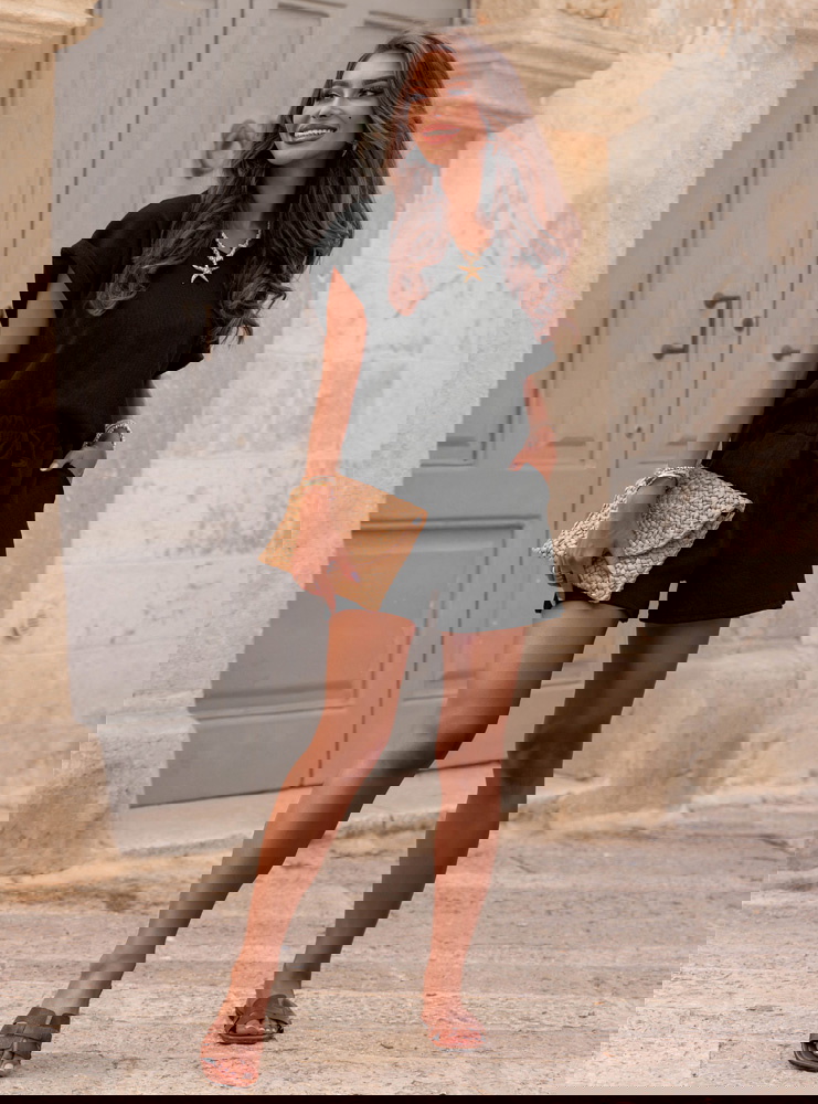 Czarny prążkowany komplet top i...