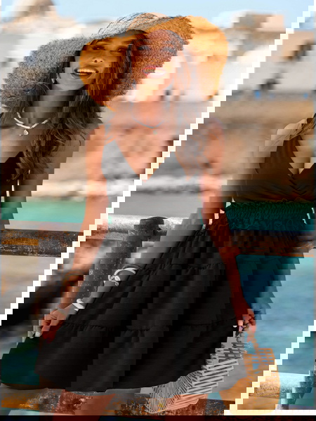 Czarna rozkloszowana... 2