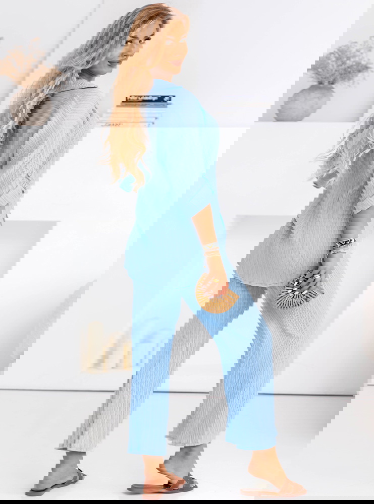 Błękitny komplet koszula zapinana na...