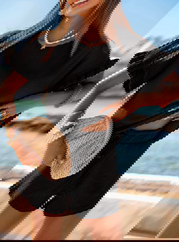 Czarny prążkowany komplet bluzka...