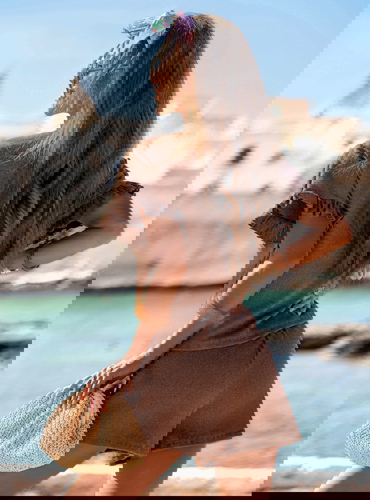 Prążkowany komplet bluzka falbowana i...