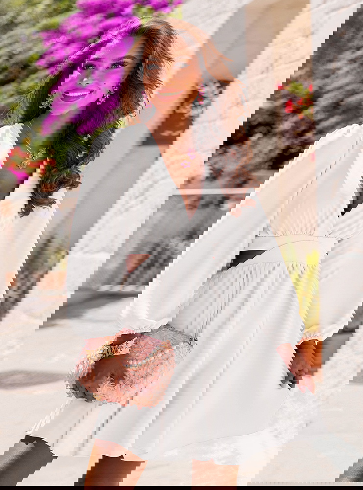 Biała sukienka rozkloszowana z...