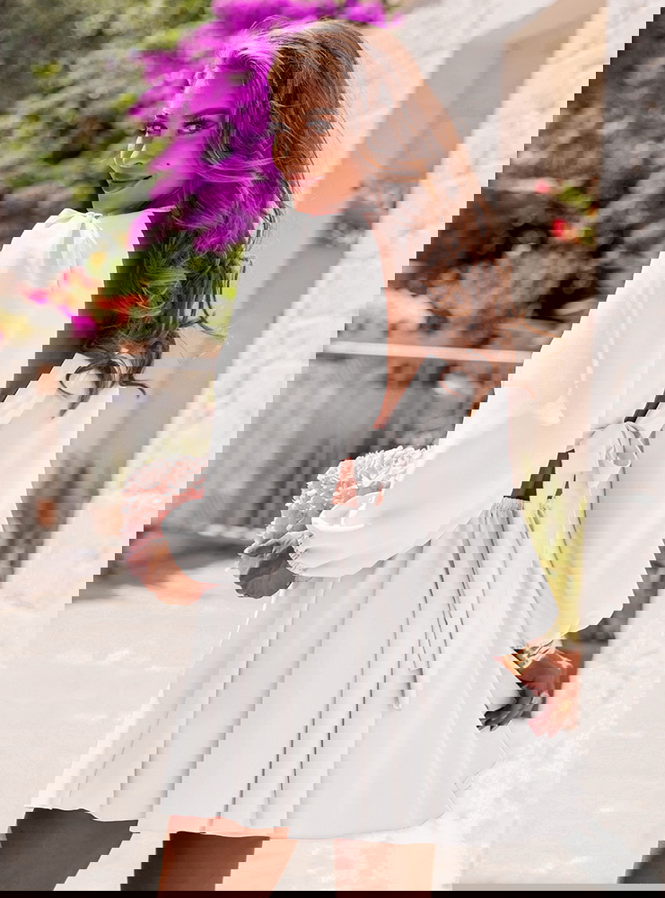 Biała sukienka rozkloszowana z...