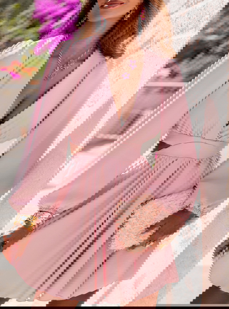 Pudrowa sukienka rozkloszowana z...