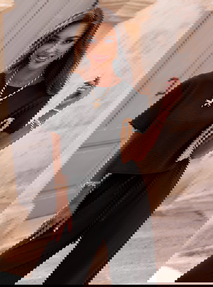 Czarny komplet bluzka z krótkim...