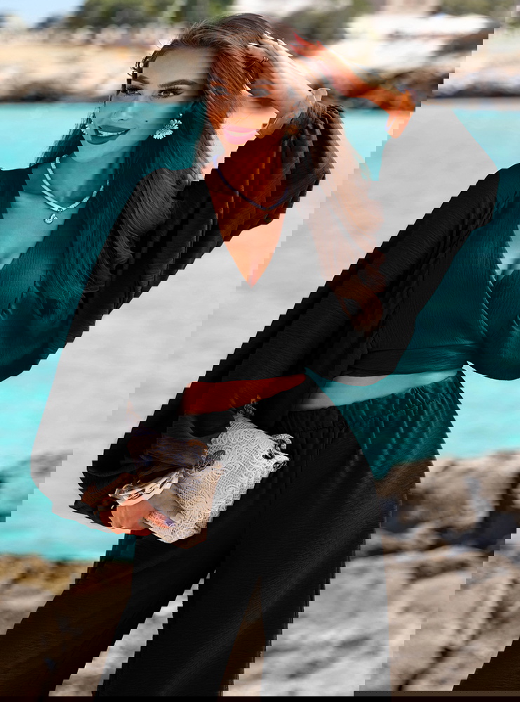 Czarny komplet top z bufiastymi...