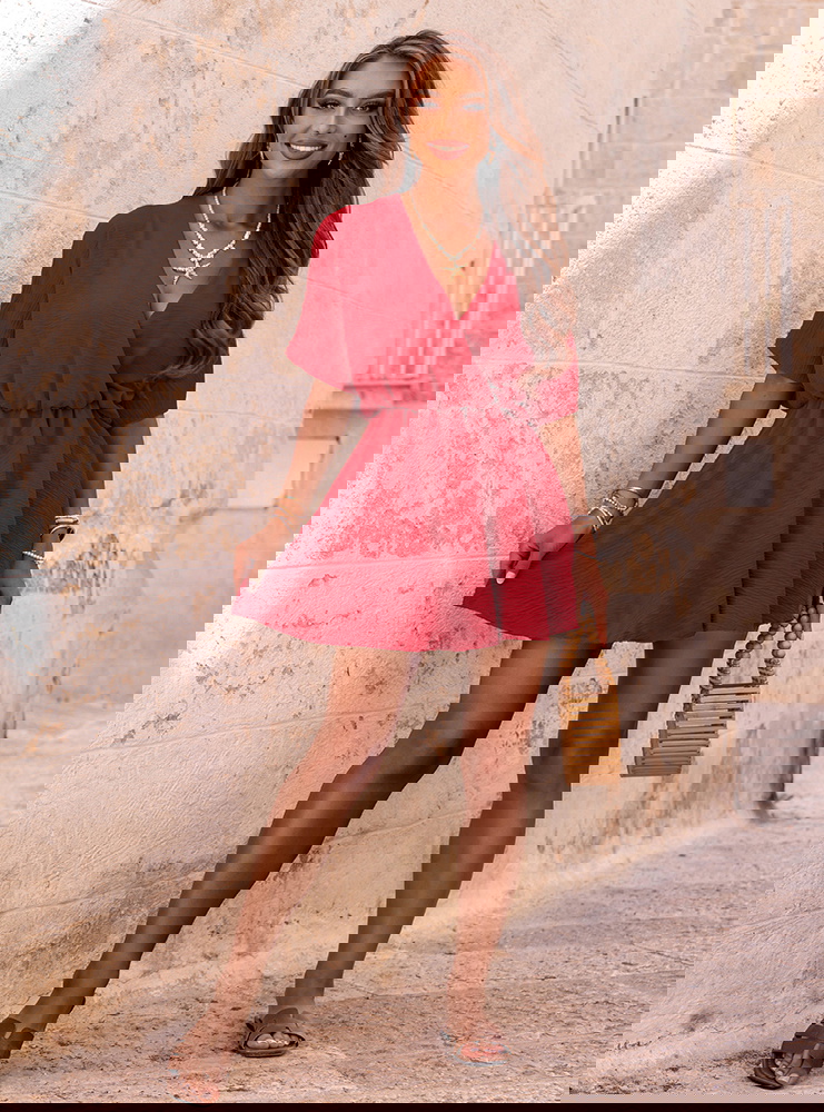 Malinowy kombinezon jak sukienka z...