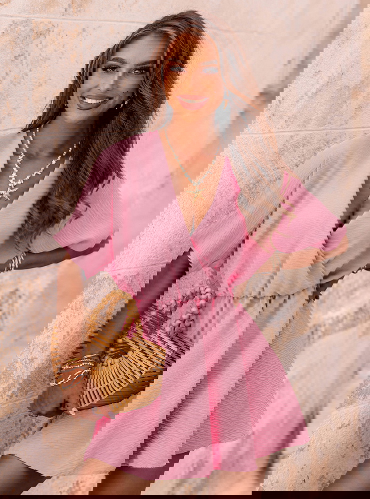 Pudrowy kombinezon jak sukienka z...