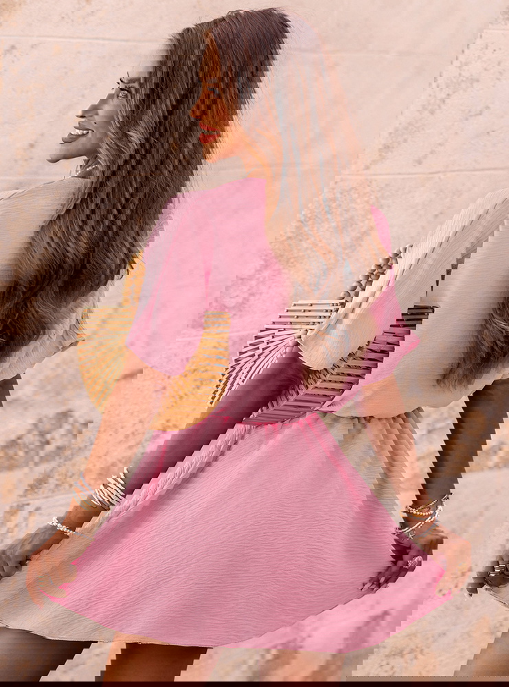 Pudrowy kombinezon jak sukienka z...