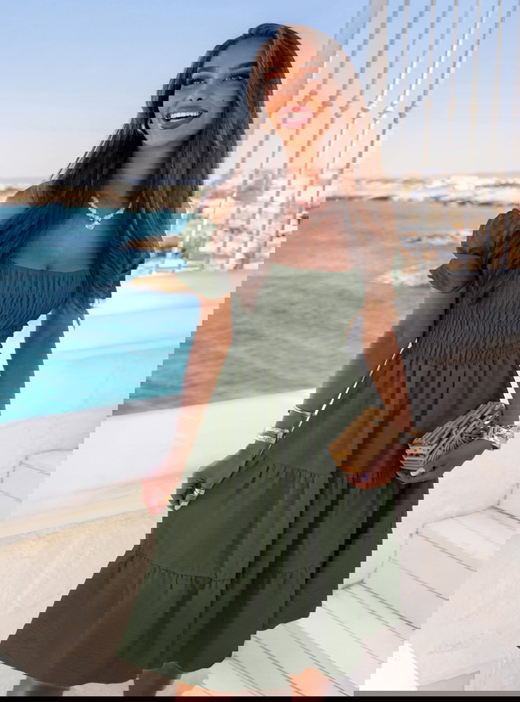 Sukienka midi typu hiszpanka Melindaa...