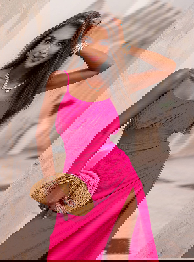 Długa sukienka na ramiączkach z...