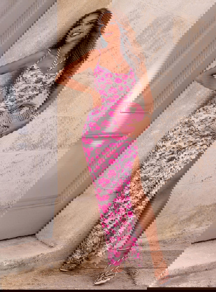 Wzorzysta dopasowana sukienka na...