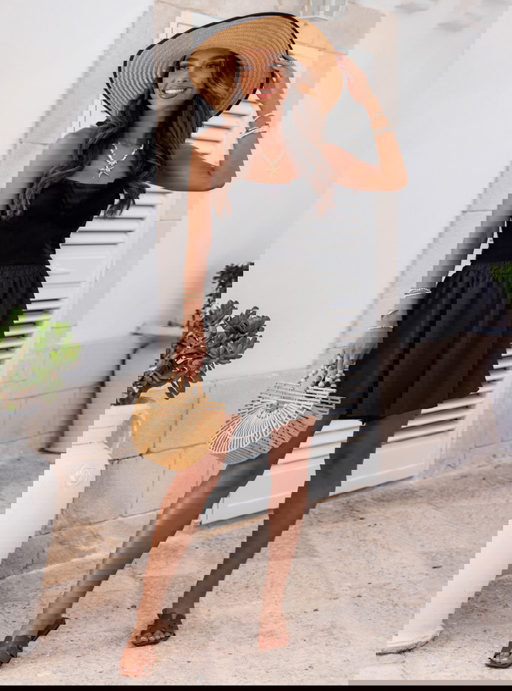 Czarne spodenki jak spódniczka Liduina