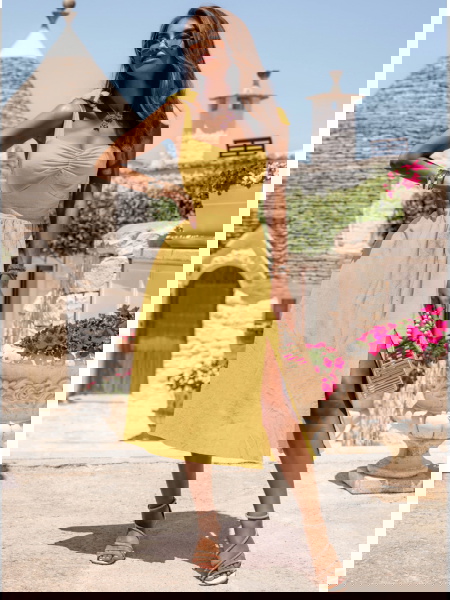 Sukienka midi z rozcięciem... 2