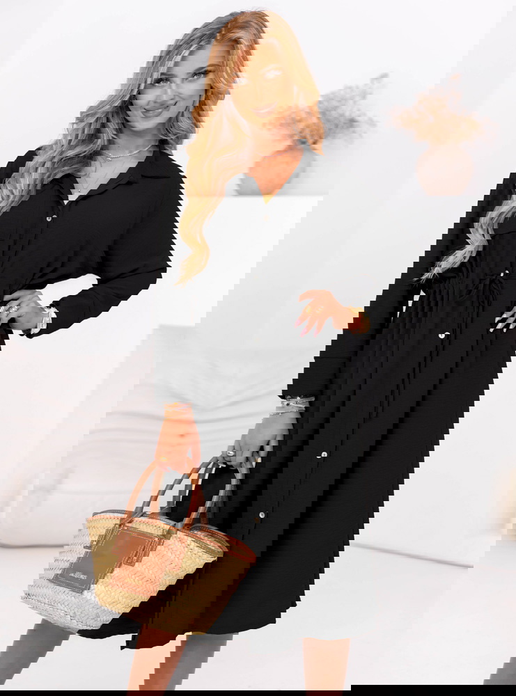 Czarna sukienka midi zapinana na...