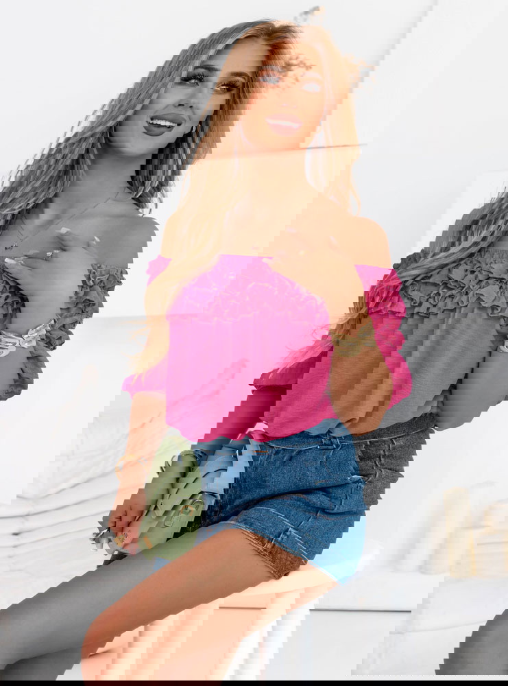 Różowa bluzka hiszpanka z falbankami...