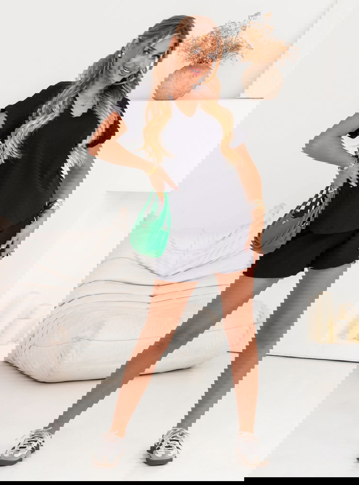 Czarny komplet koszulka i spodenki...