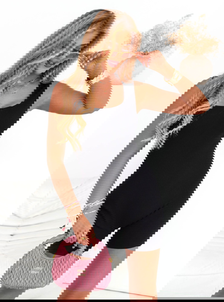 Czarny prążkowany kombinezon na...