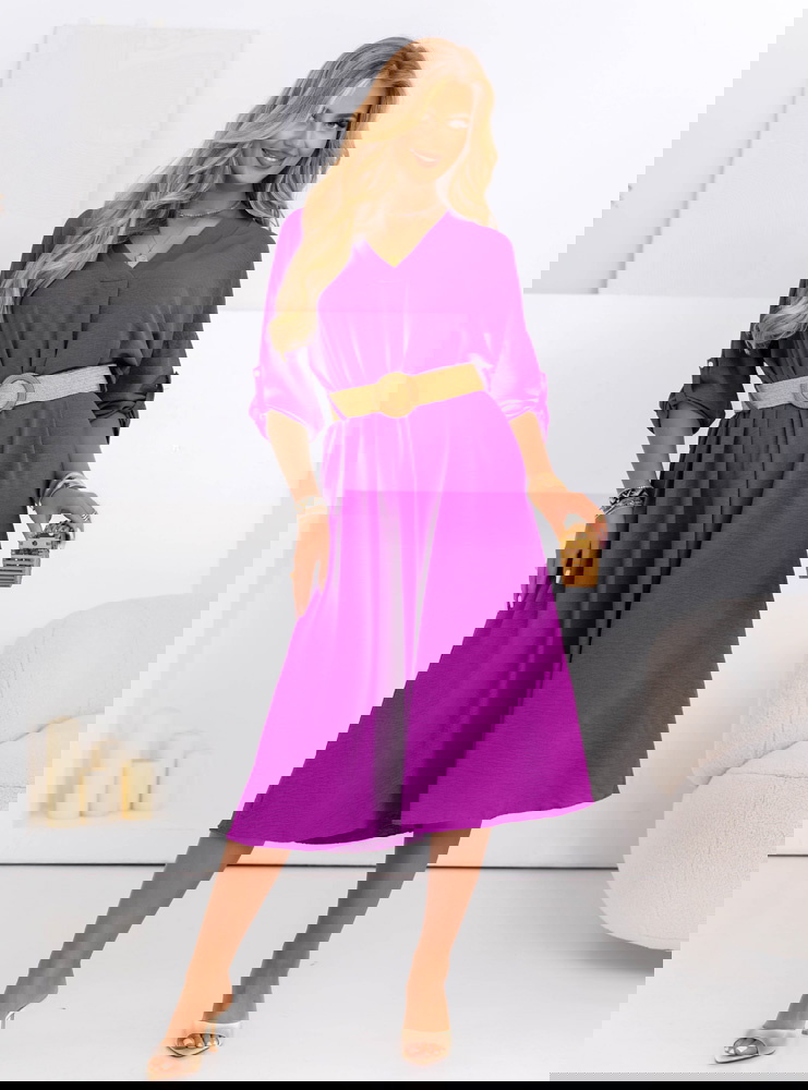 Sukienka midi z ozdobnym paskiem...