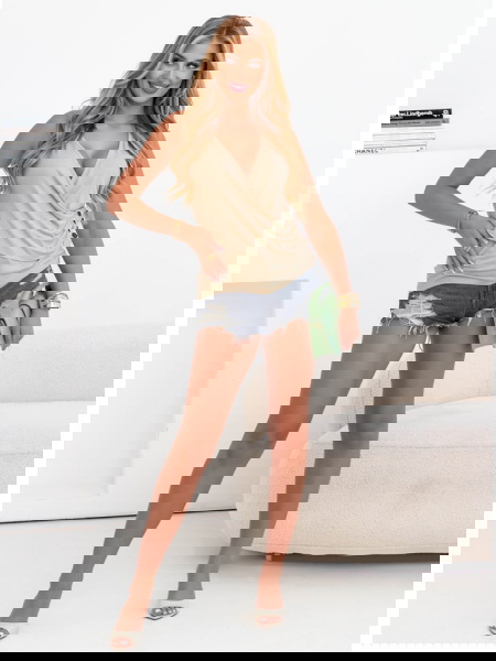 Beżowa bluzka z ozdobnymi... 2