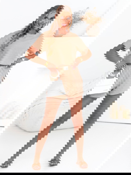 Beżowy komplet bluzka i... 2