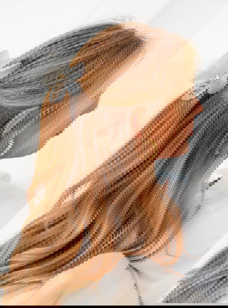 Klamra do włosów w kształcie kwiatka...