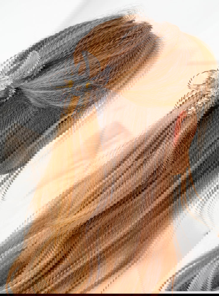 Klamra do włosów w kształcie kwiatka...