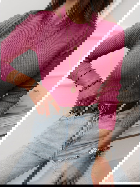 Dopasowany prążkowany... 2