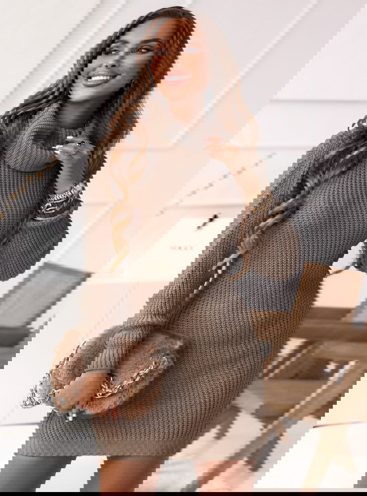 Sweterkowa sukienka z golfem Rebbecca...