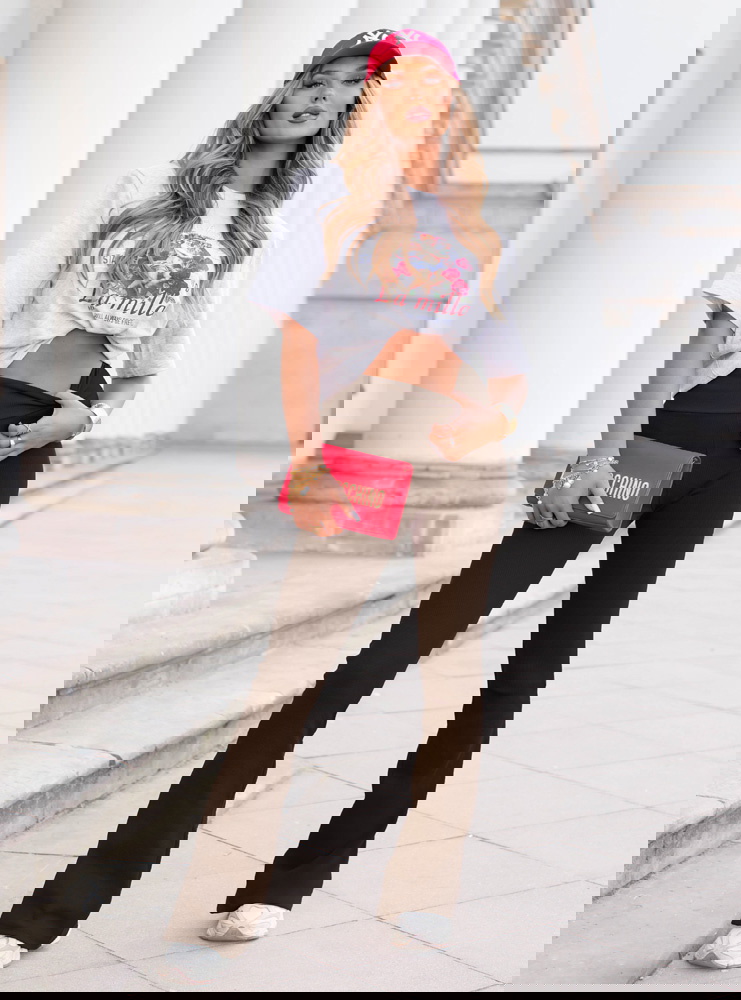 Czekoladowe prążkowane spodnie z...