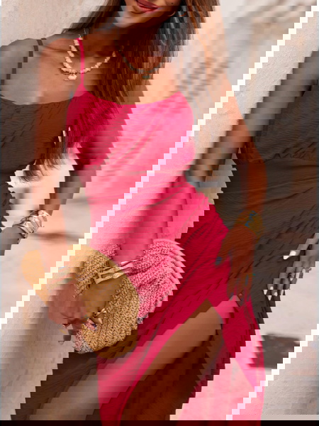 Malinowa długa sukienka na... 2