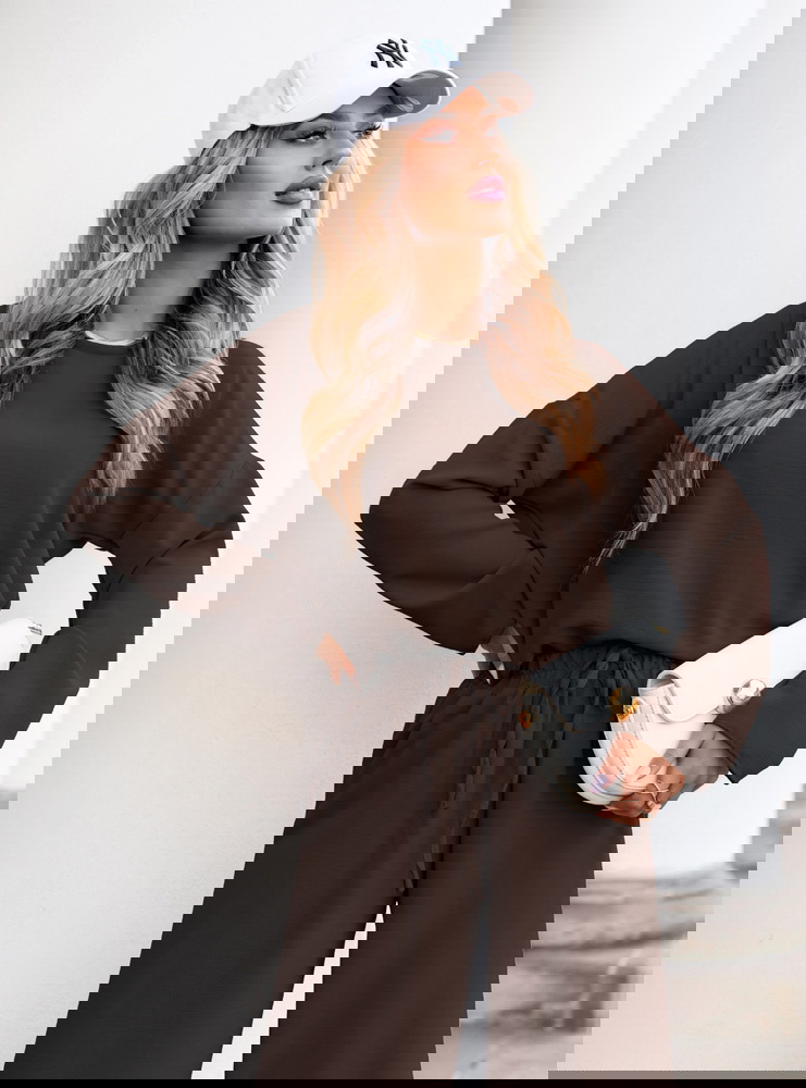 Czekoladowy komplet bluzka i spodnie...