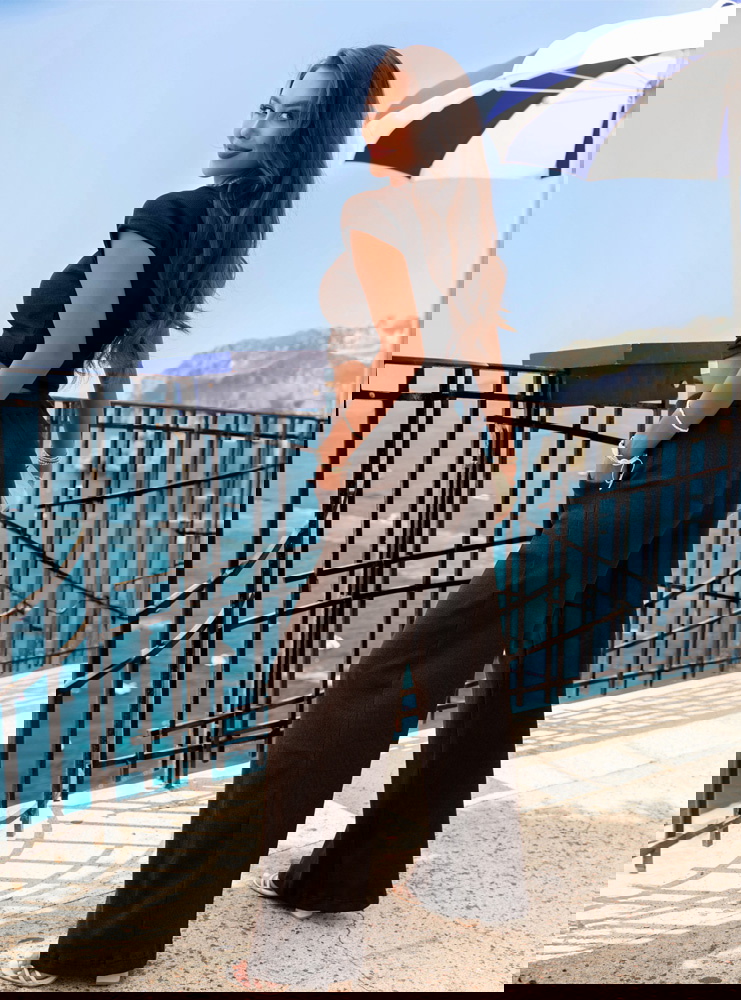 Czekoladowy komplet prążkowany bluzka...