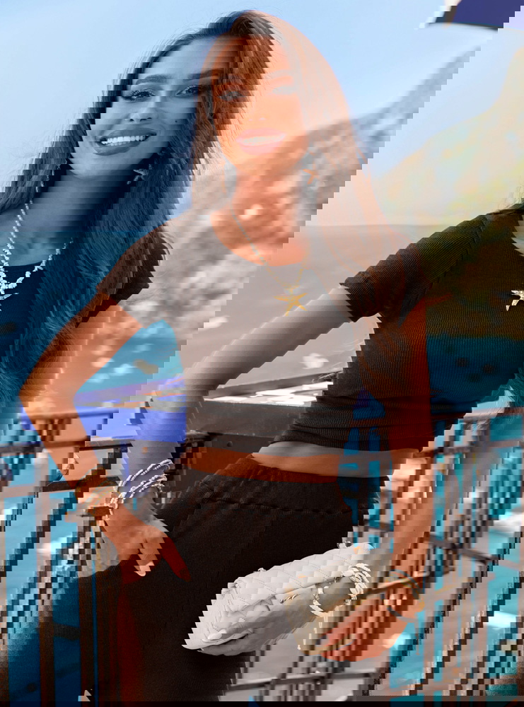 Czekoladowy komplet prążkowany bluzka...