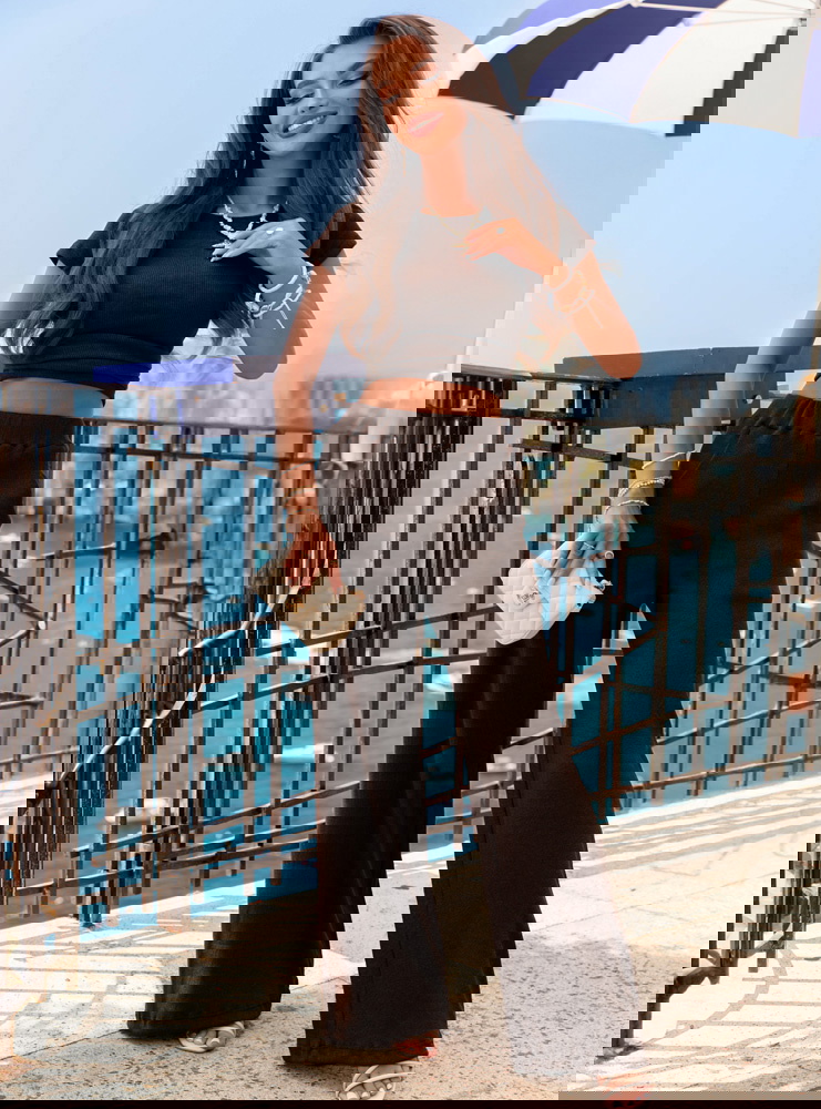 Czekoladowy komplet prążkowany bluzka...