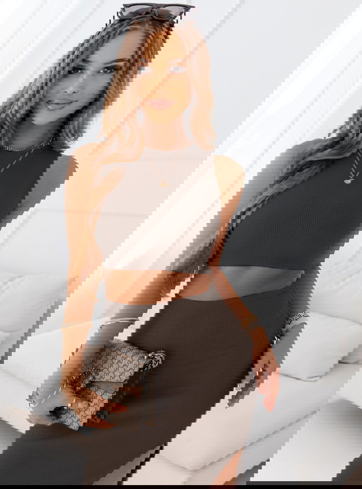 Czekoladowy prążkowany komplet...