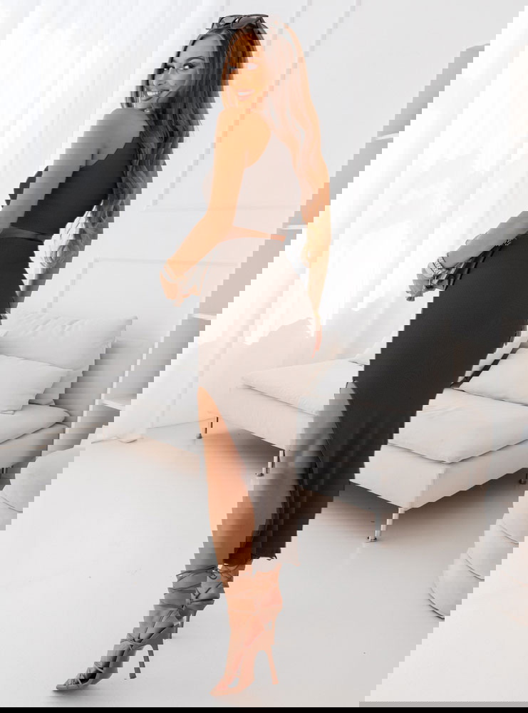 Czekoladowy prążkowany komplet...