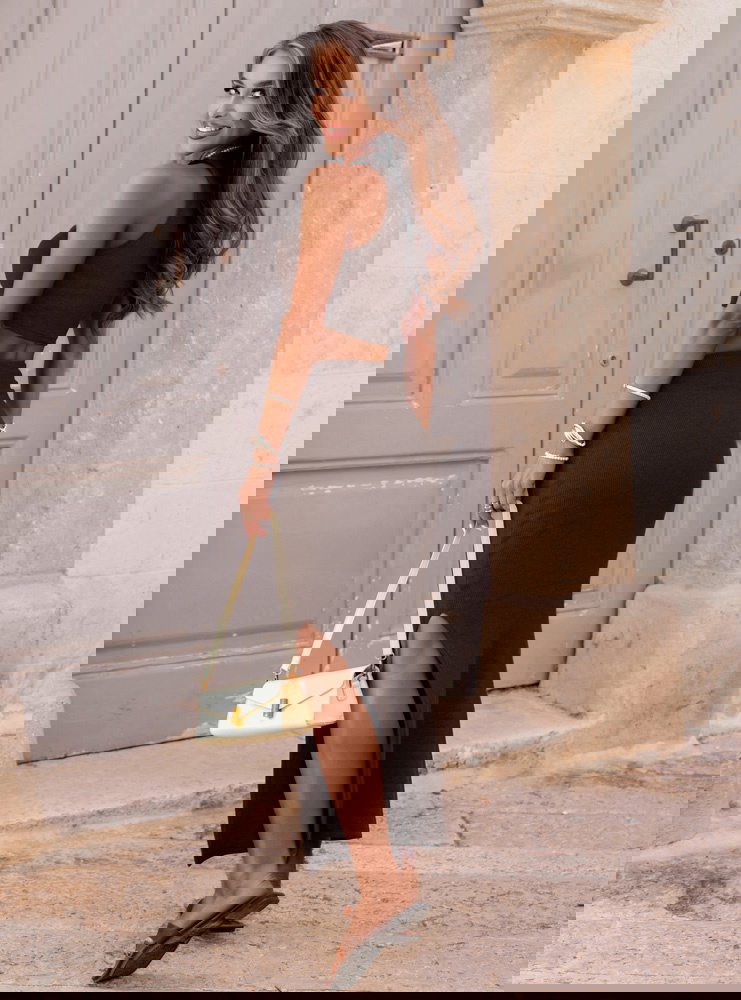 Czekoladowy prążkowany komplet top i...